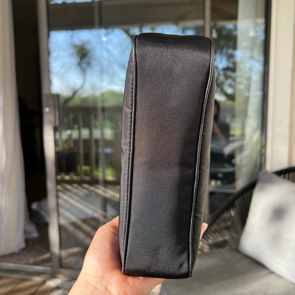 ❌SOLD❌PRADA RE EDITION 2005 NYLON - Picture 6 of 16